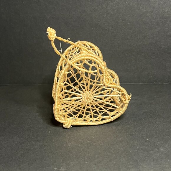 Set of 6 Handmade Mini Woven Heart Trinket Boxes w/ Lids & Latches 1.5 x 2.25" - Picture 4 of 5